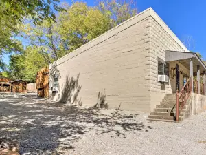 Quiet, Historic Manor Located in Ghost Town!