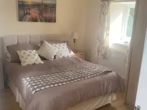 Swallow Bach, Couples Bolt Hole