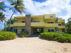 The Palms at Pelican Cove