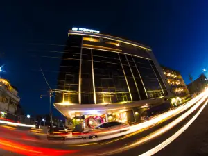 アイアンウッド ホテル