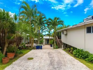 Muri Lagoon View Bungalows - Hillside Bungalow