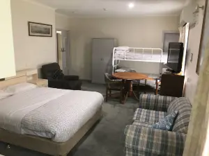 Evancourt Motel Malvern East