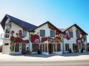 Dinastiya Mini Hotel