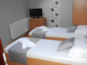 Garni Hotel Laguna Lux