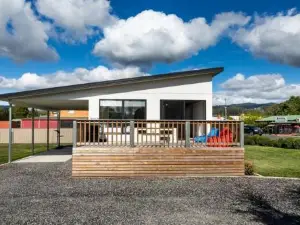 Trailways Accommodation Railton