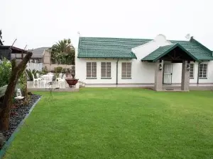Christi~Lue Villa