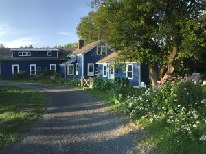 Family Farmhouse Retreat