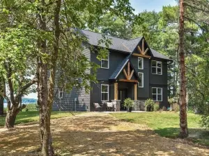 New lake Retreat 1.5 hours from Twin cities in the heart of WI cabin country!