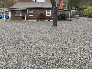 The Heartland Lodge w/50amp RV site/ full hookup