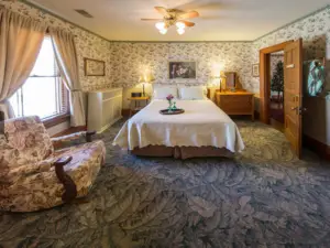 McConnell Inn