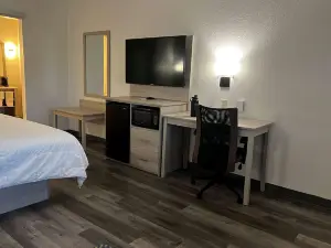 Super 8 by Wyndham Rosenberg TX