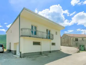House Cattleya