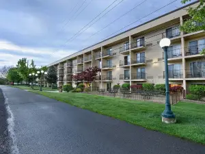 Oxford Suites Yakima