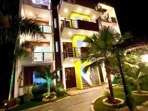 Coco Mar Suites