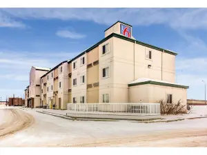 Days Inn by Wyndham Stony Plain