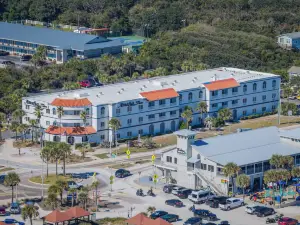 โรงแรมอมีเลียที่เดอะบีช