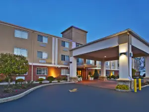 Holiday Inn Express & Suites Wabash
