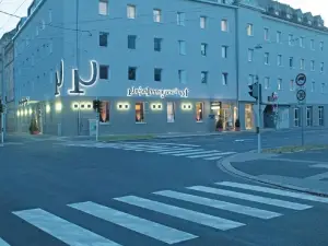 B&B HOTEL Linz City-Ost