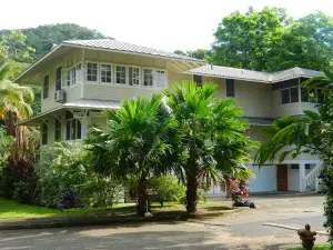 Canopy Bed & Breakfast