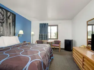 Super 8 by Wyndham Buffalo
