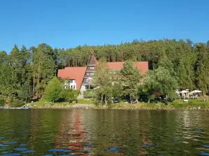 Hotel Laguna Slapy