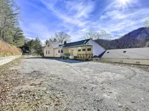 Mtn-View Home w/ Game Room - Near Atv Trails!