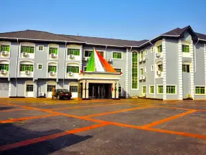 New Point Hotel and Suites