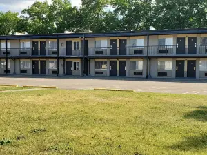 Travelodge by Wyndham Livonia/Canton/Novi Detroit Area