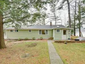 Falmouth Vacation Rental on Highland Lake!