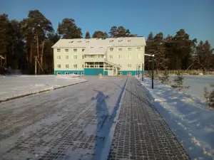 Ajsberg Ugryi Hotel