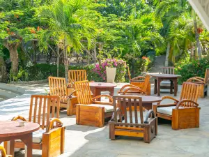 Sun Palm Beach Resort