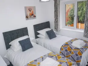 The Oasis - for Contractors and Individuals