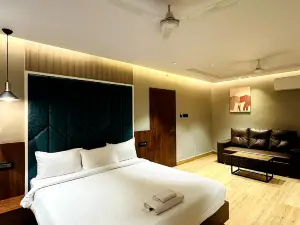 V Hotel