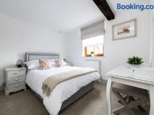 Hideaway Cottage Bewdley with Parking Near the River Severn