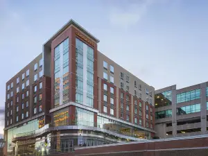 Cambria Hotel White Plains - Downtown