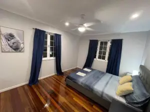 Holiday House in the Front Seat of Lawton Show Ground