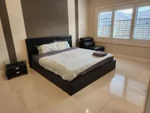 Living Paradise - 6 BRs with Swimming Pool