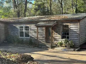 Cozy Cabin in Byron GA