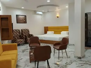 Tej Hotel & Restaurant