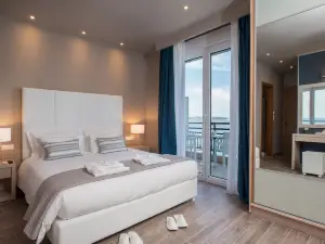 Angelica Hotel