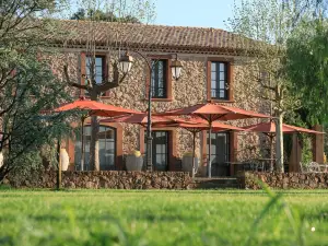 Château Saint Roux le Luc-Le Cannet des Maures