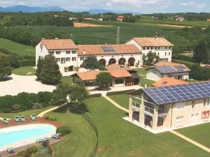 克爾戴爾雷恩阿爾酒店