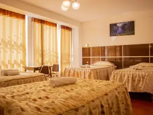 Hotel Royal Inn