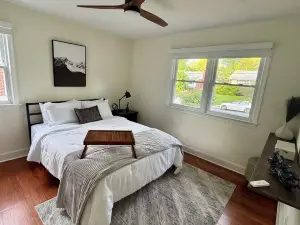 Modern Luxury Quiet Home 5BR-Fairfax - 20 Min from DC/5 Min GM, Court H