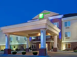 Holiday Inn Express & Suites Dickinson