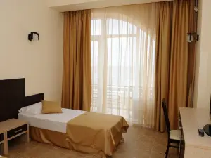 Assorti Hotel
