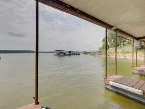 Lakefront Grove Cabin w/ Shared Boat Dock & Pool