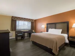 Quality Inn & Suites Medford Airport