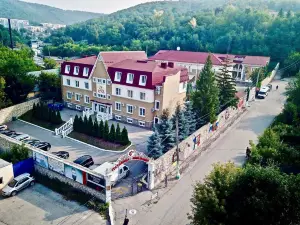 Moya Glinka Hotel