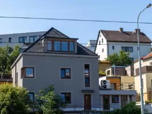 Apartmany Plzeňská 465 Free Parking & PS3